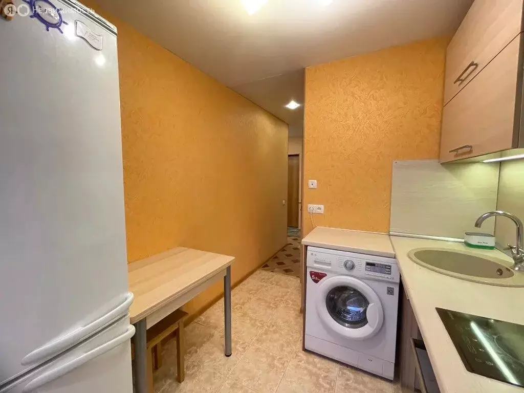 Квартира-студия: Мурманск, улица Героев Рыбачьего, 30 (43.9 м) - Фото 2