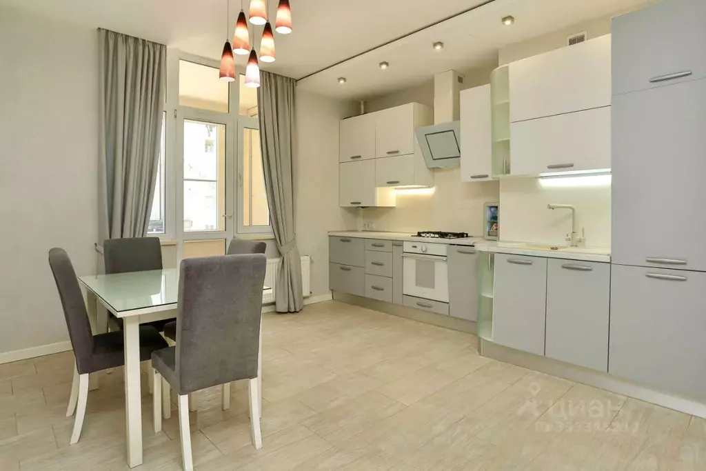 2-к кв. Севастополь ул. Астана Кесаева, 1 (92.0 м) - Фото 1