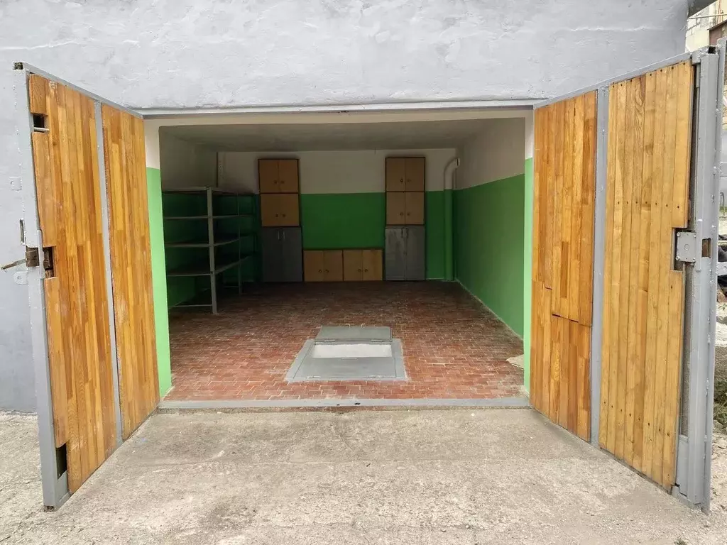 Гараж в Крым, Ялта ул. Свердлова, 45З (46 м) - Фото 1