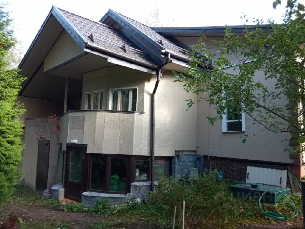 Дом в Ленинградская область, Выборгский район, Рощинское городское ... - Фото 0
