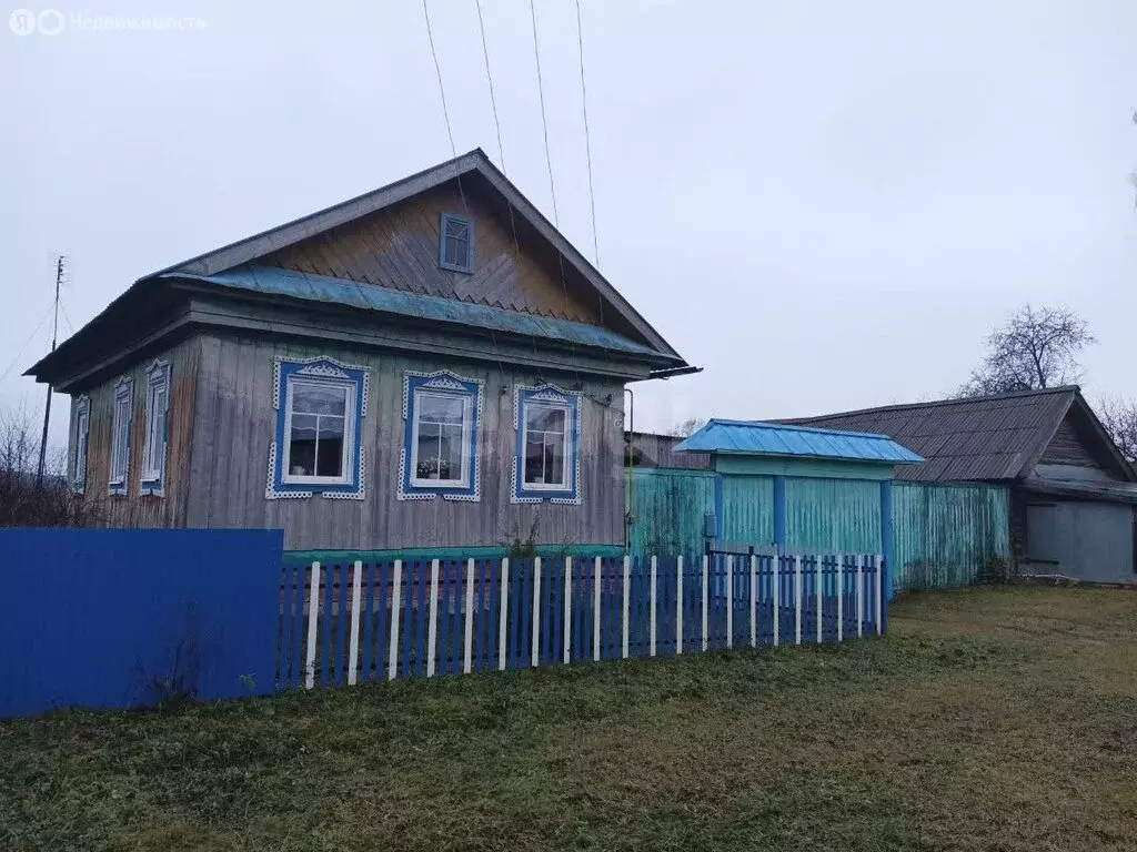 Дом в Алнашский район, деревня Верхний Утчан, улица Варага (65.6 м) - Фото 1