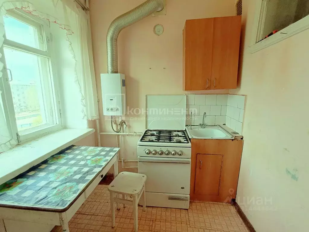 3-к кв. Владимирская область, Ковров ул. Космонавтов, 2/2 (50.5 м) - Фото 0