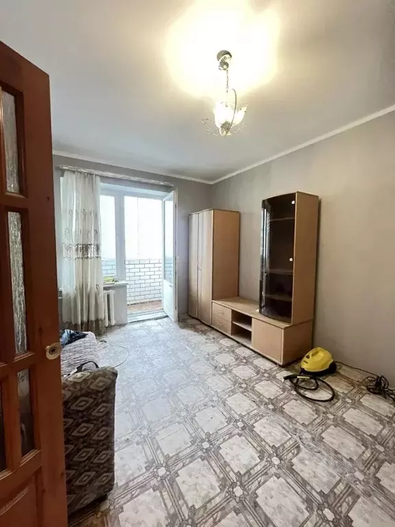 3-к кв. Волгоградская область, Волгоград Двинская ул., 11А (73.3 м) - Фото 1