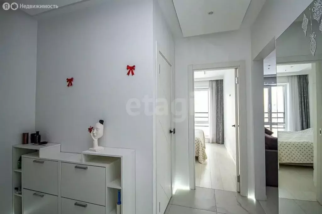 Квартира-студия: Новосибирск, Обская улица, 46/2 (65 м) - Фото 1