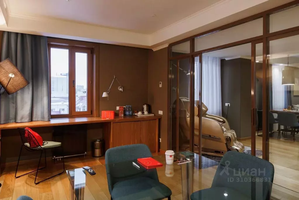 Комната Хабаровский край, Хабаровск ул. Истомина, 56А (78.0 м) - Фото 1