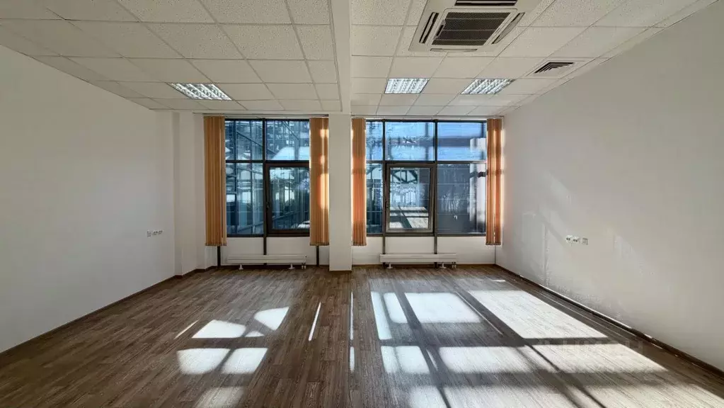 Офис в Санкт-Петербург ул. Савушкина, 83к3 (48 м) - Фото 1