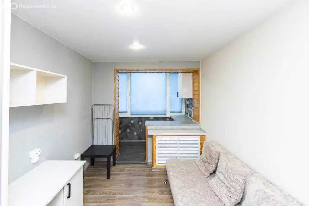 Квартира-студия: Тюмень, улица Мельникайте, 115 (13.1 м) - Фото 0
