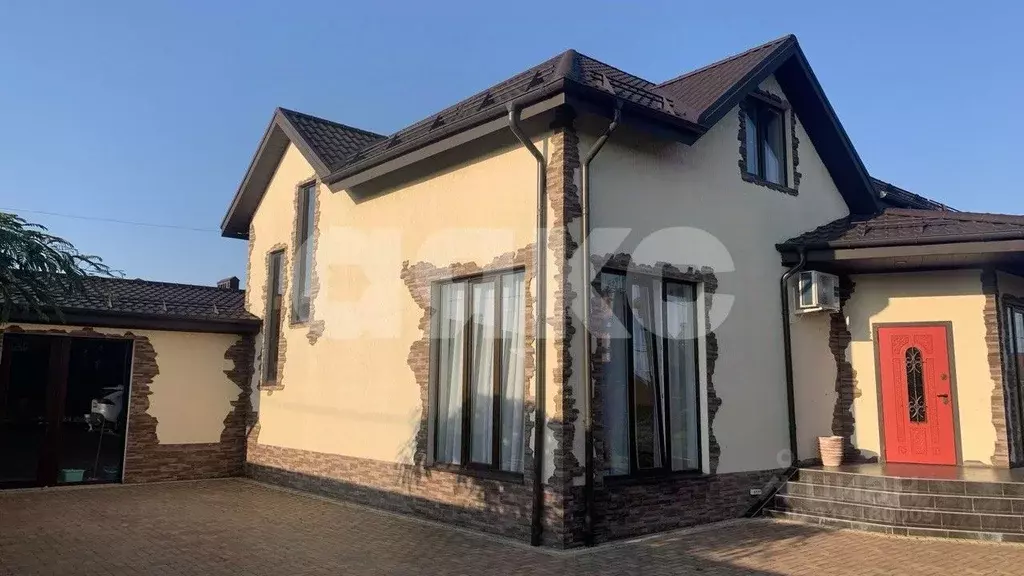 Дом в Краснодарский край, Кореновск Крымская ул., 1К (249 м) - Фото 1