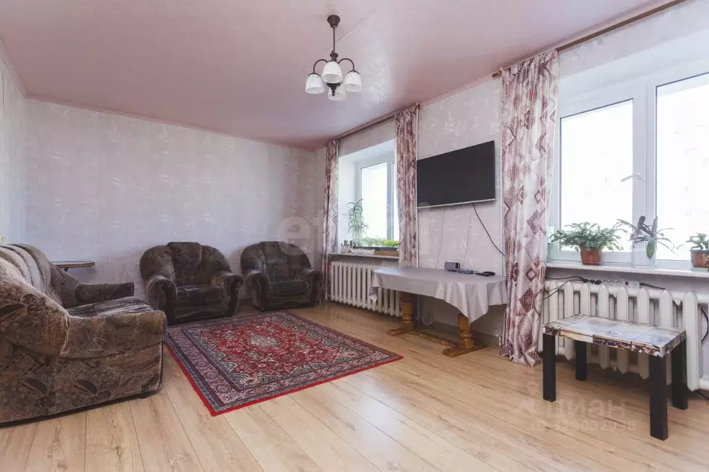 3-к кв. Башкортостан, Уфа ул. Максима Рыльского, 8 (77.9 м) - Фото 1