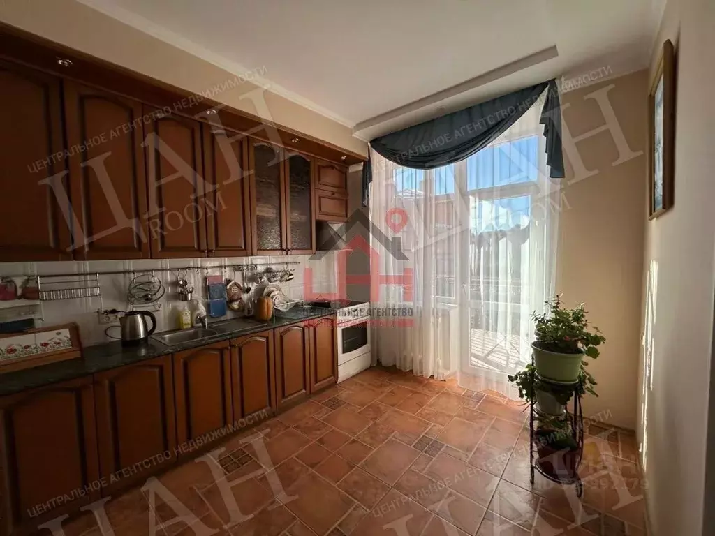 4-к кв. Ставропольский край, Ессентуки ул. Маяковского, 18 (220.0 м) - Фото 2