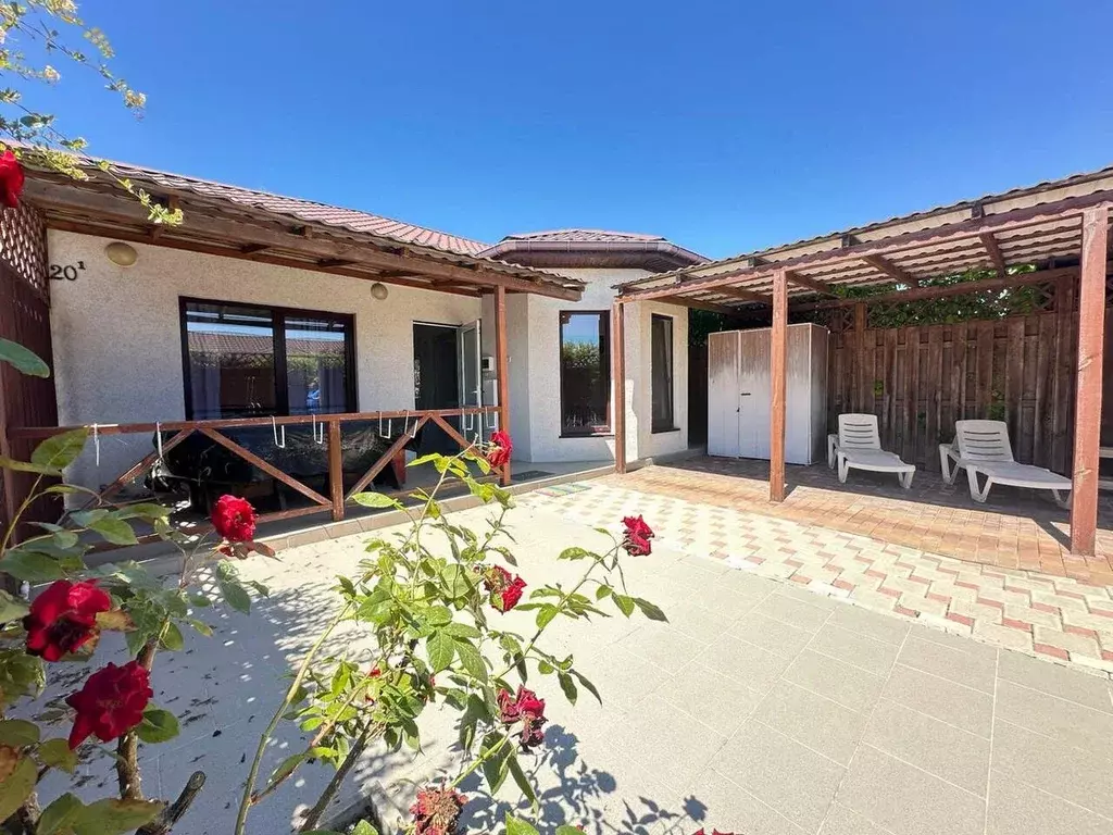 Дом в Крым, Сакский район, Молочненское с/пос, с. Витино, Марьина Роща ... - Фото 1