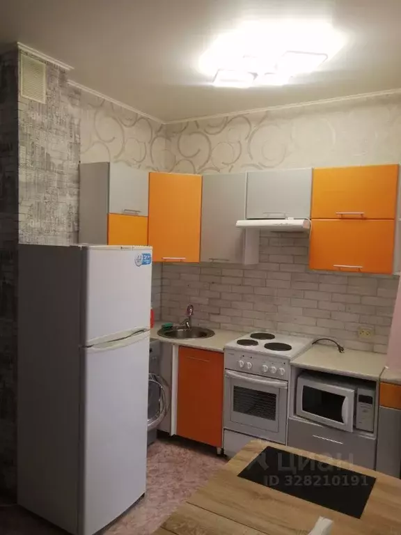 Студия Алтайский край, Бийск Ленинградская ул., 38 (29.0 м) - Фото 1