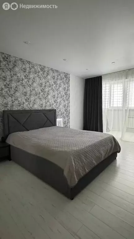 1-комнатная квартира: Брянск, улица А.К. Толстого, 2 (37 м) - Фото 1