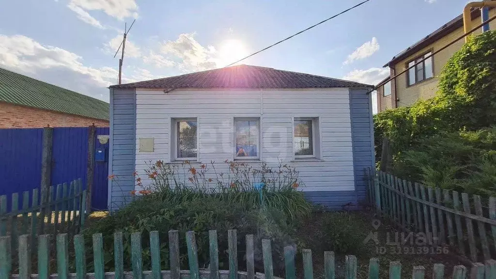Дом в Белгородская область, Волоконовка рп просп. Гая, 19 (47 м) - Фото 1