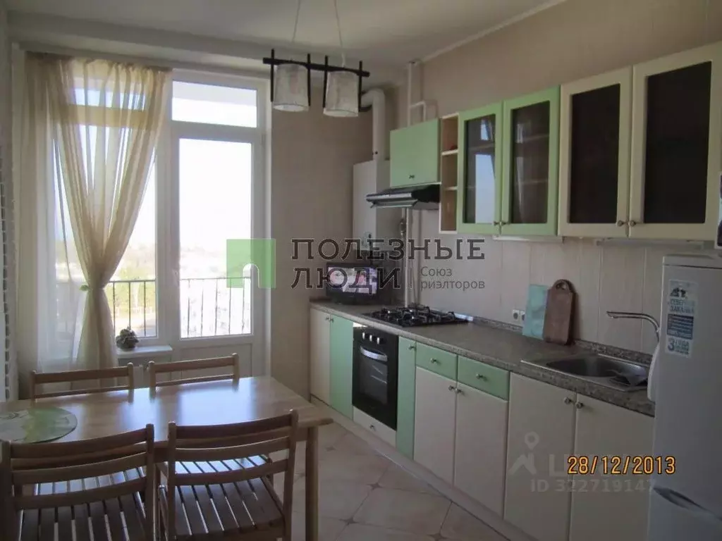 2-к кв. Севастополь ул. Челнокова, 12/6 (53.8 м) - Фото 1