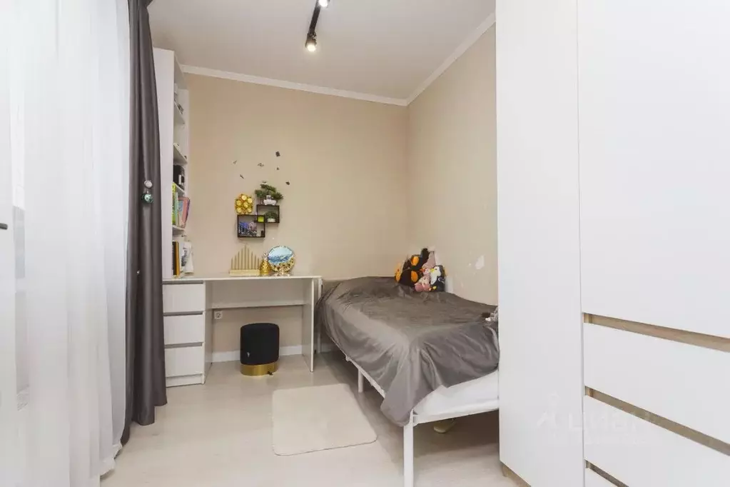 3-к кв. Башкортостан, Уфа ул. Солнечногорская, 10 (69.0 м) - Фото 2