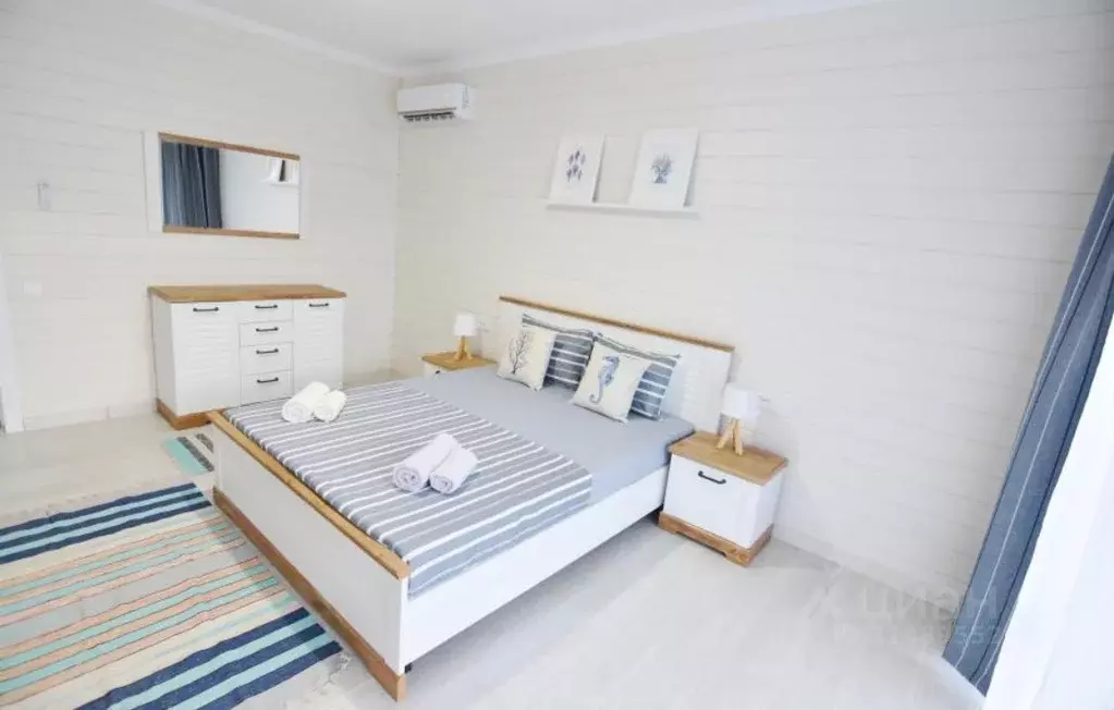 Дом в Крым, Судак городской округ, с. Веселое  (150 м) - Фото 1