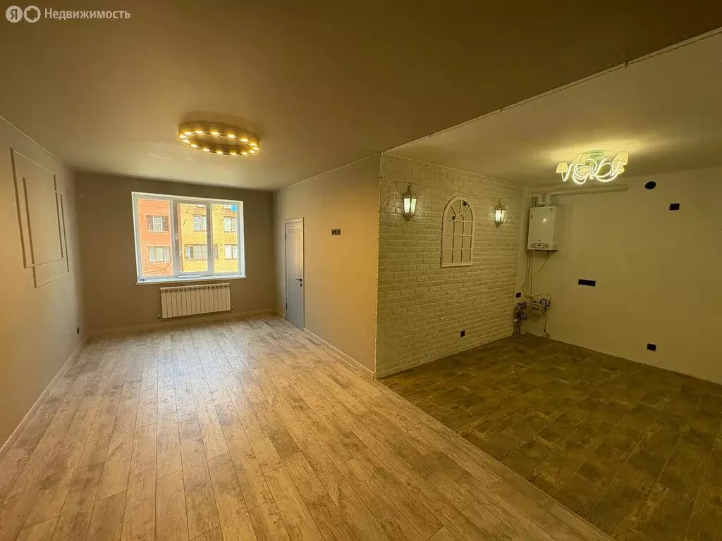 2-комнатная квартира: Владикавказ, улица Генерала Дзусова, 6В (62.8 м) - Фото 1