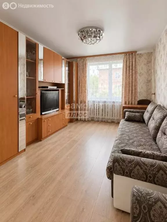 2-комнатная квартира: Тара, Судоремонтная улица, 8 (42.3 м) - Фото 1