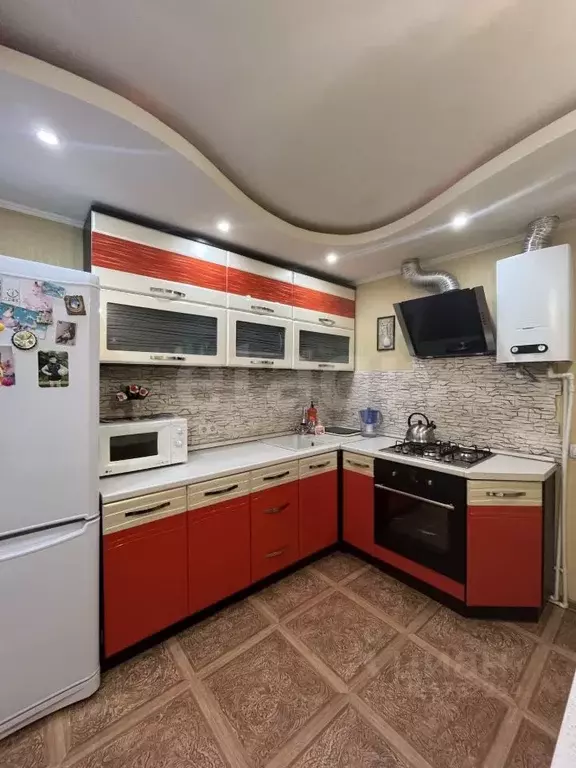 2-к кв. Коми, Усинск ул. 60 лет Октября, 1 (49.7 м) - Фото 1