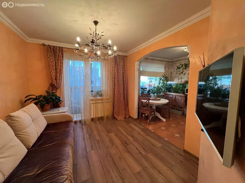 3-комнатная квартира: Псков, улица Байкова, 2 (64 м) - Фото 2