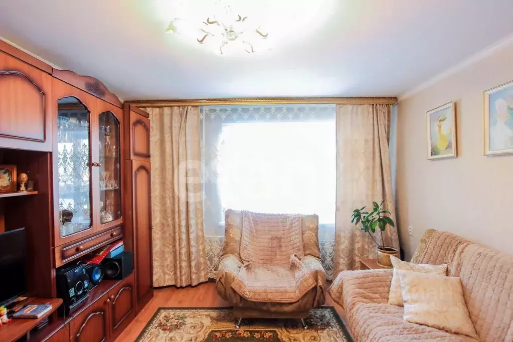 3-к кв. Бурятия, Улан-Удэ Кабанская ул., 22 (66.4 м) - Фото 1