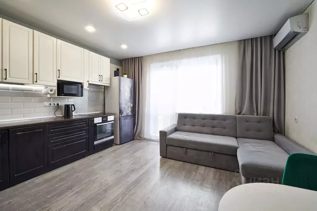 2-к кв. Челябинская область, Челябинск ул. Агалакова, 66А (55.7 м) - Фото 0