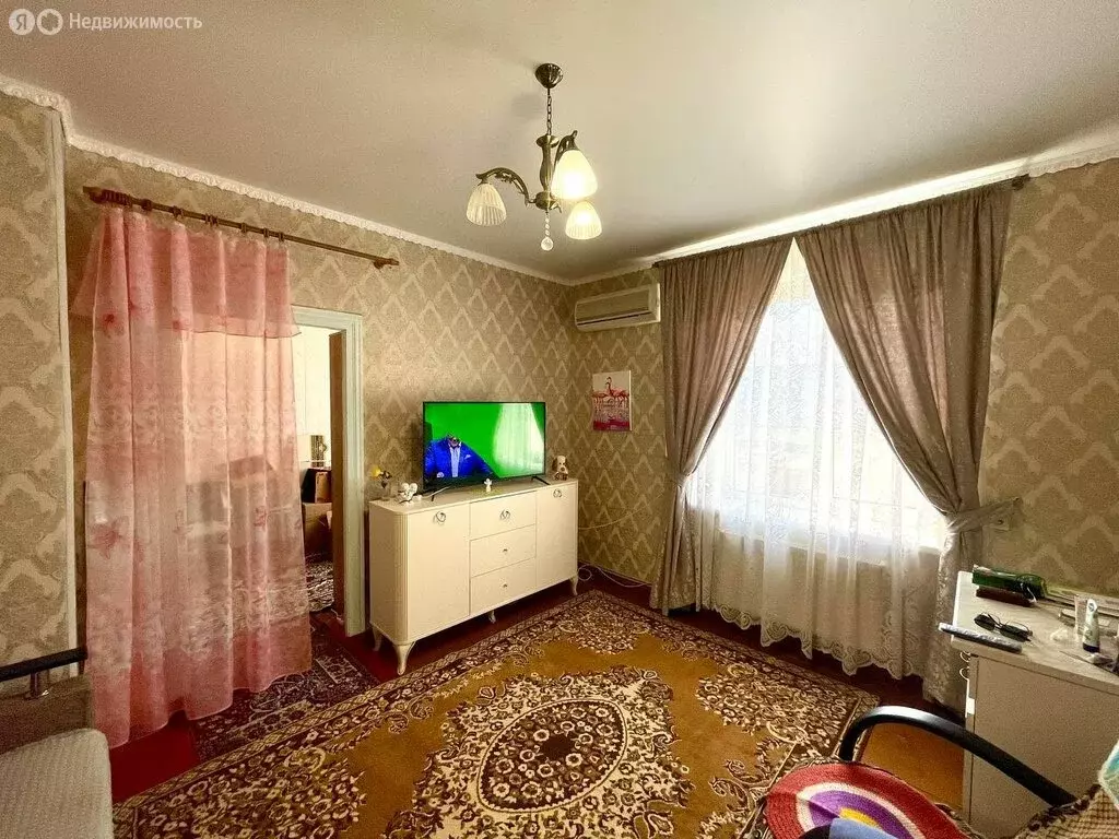 2-комнатная квартира: Приморско-Ахтарск, улица Будённого, 123 (32.9 м) - Фото 0