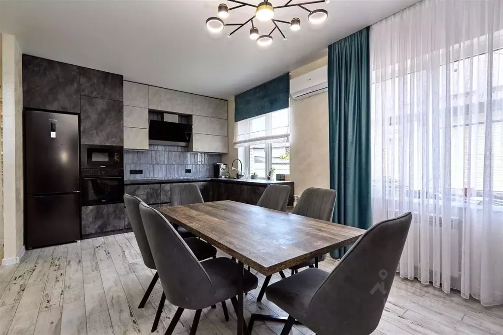 Дом в Краснодарский край, Краснодар ул. Писателя И.Ф. Вараввы (125 м) - Фото 1