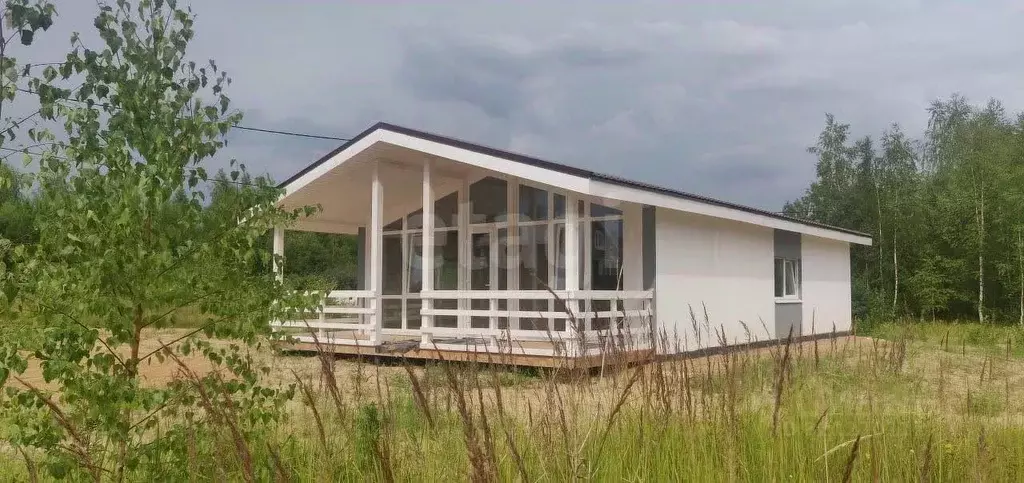 Дом в Ярославская область, Некрасовское рп ул. Заречная Набережная, 10 ... - Фото 1