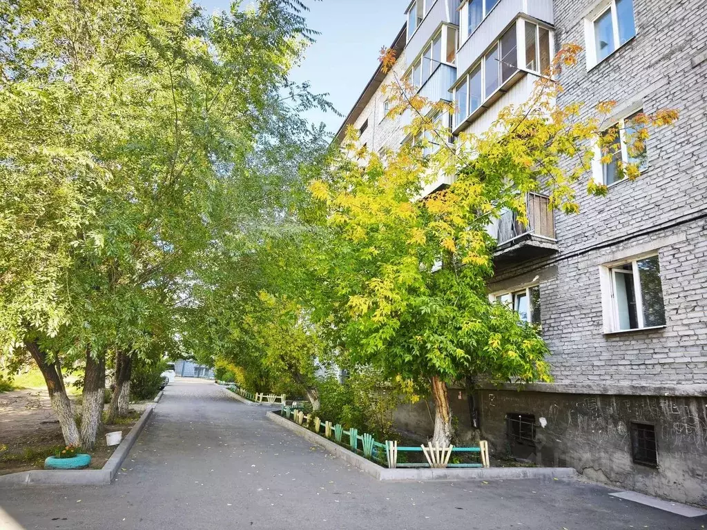 2-к кв. Бурятия, Улан-Удэ ул. Хахалова, 3А (40.3 м) - Фото 1