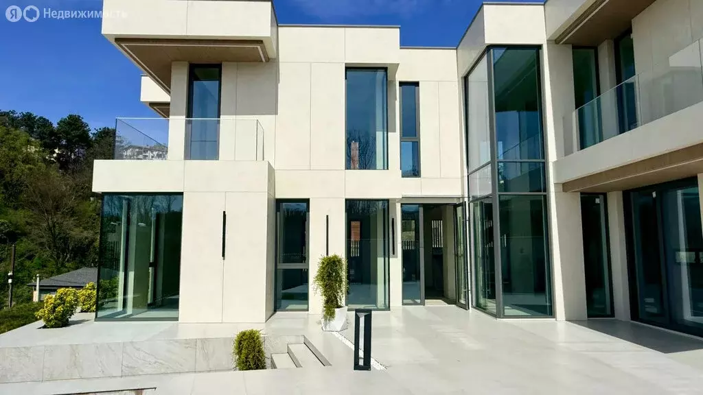 Дом в Сочи, микрорайон Новый Сочи, Санаторная улица, 65/5Ж (300 м) - Фото 1