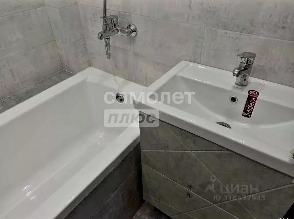 2-к кв. Марий Эл, Йошкар-Ола ул. Подольских Курсантов, 10А (53.4 м) - Фото 2