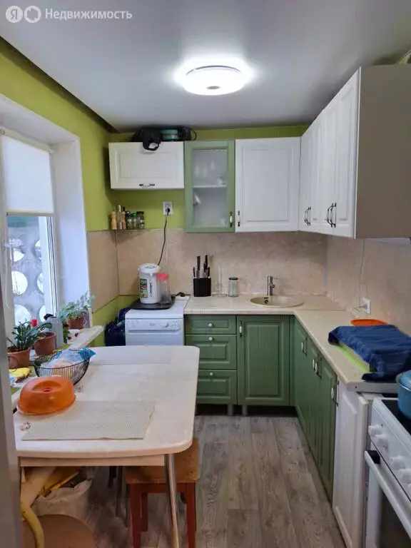 3-комнатная квартира: Нижний Тагил, улица Карла Либкнехта, 28 (55.8 м) - Фото 1