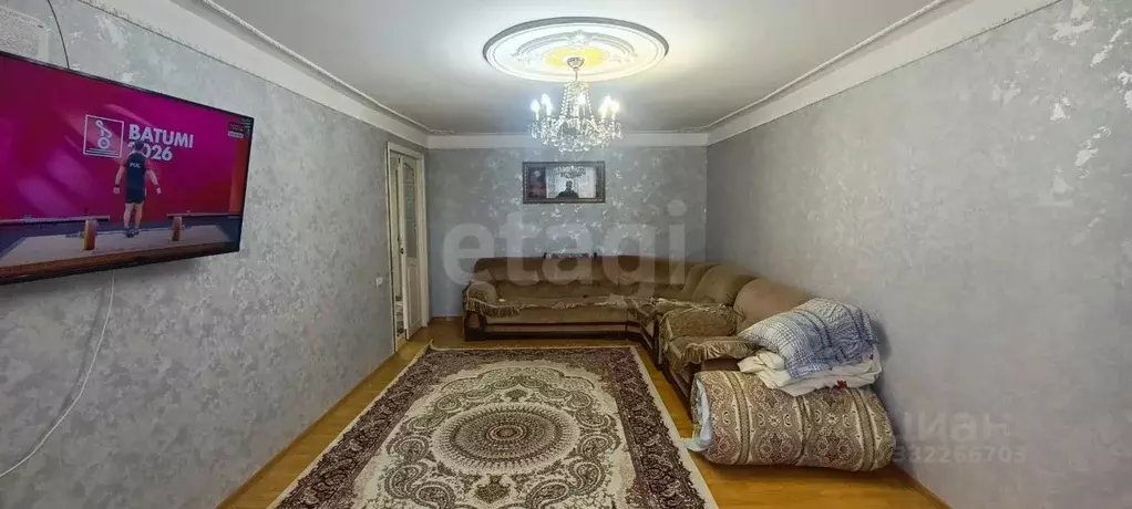4-к кв. Дагестан, Каспийск ул. Амет-хан Султана, 3 (93.0 м) - Фото 1
