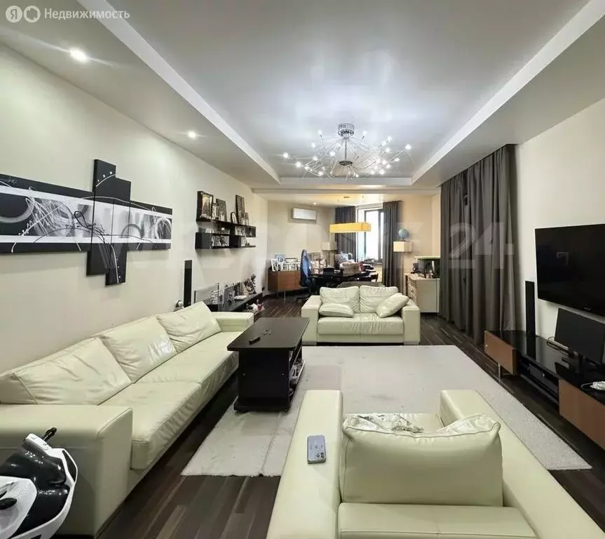 3-комнатная квартира: Евпатория, проспект Ленина, 49 (143 м) - Фото 2