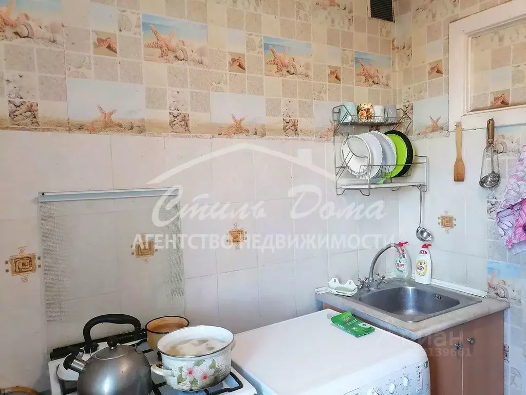 3-к кв. Волгоградская область, Волгоград ул. Германа Титова, 54 (59.0 ... - Фото 2