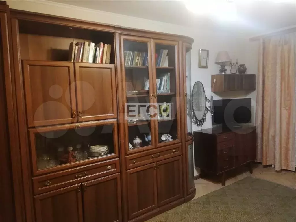 2-к. квартира, 50 м, 2/9 эт. - Фото 0