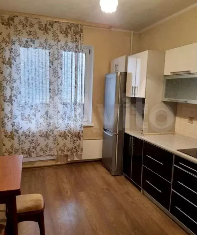1-к. квартира, 46 м, 1/17 эт. - Фото 1