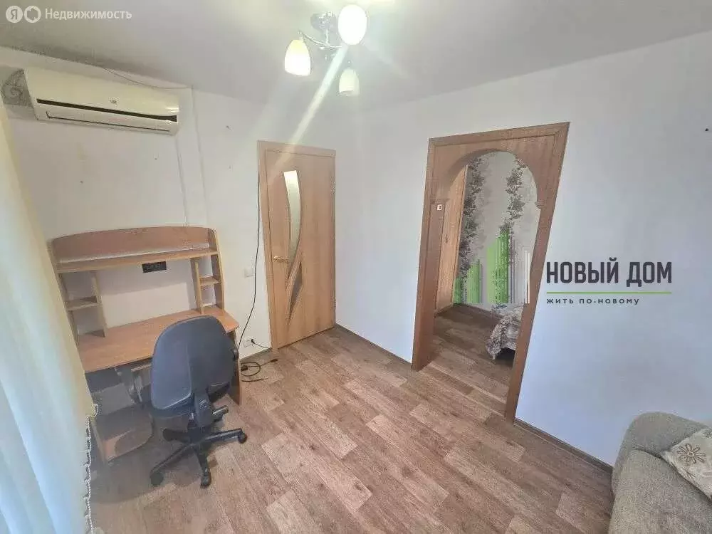 2-комнатная квартира: Великий Новгород, Западный район, улица Попова, ... - Фото 2