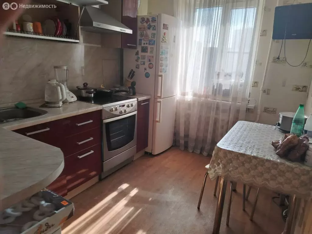 3-комнатная квартира: Ростов-на-Дону, микрорайон Северный, улица ... - Фото 0