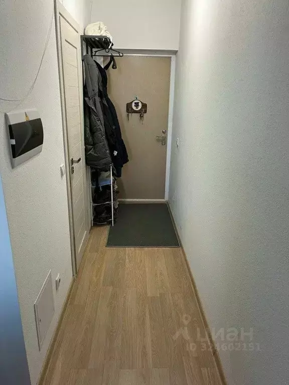 Студия Свердловская область, Екатеринбург ул. Победы, 102 (21.8 м) - Фото 1