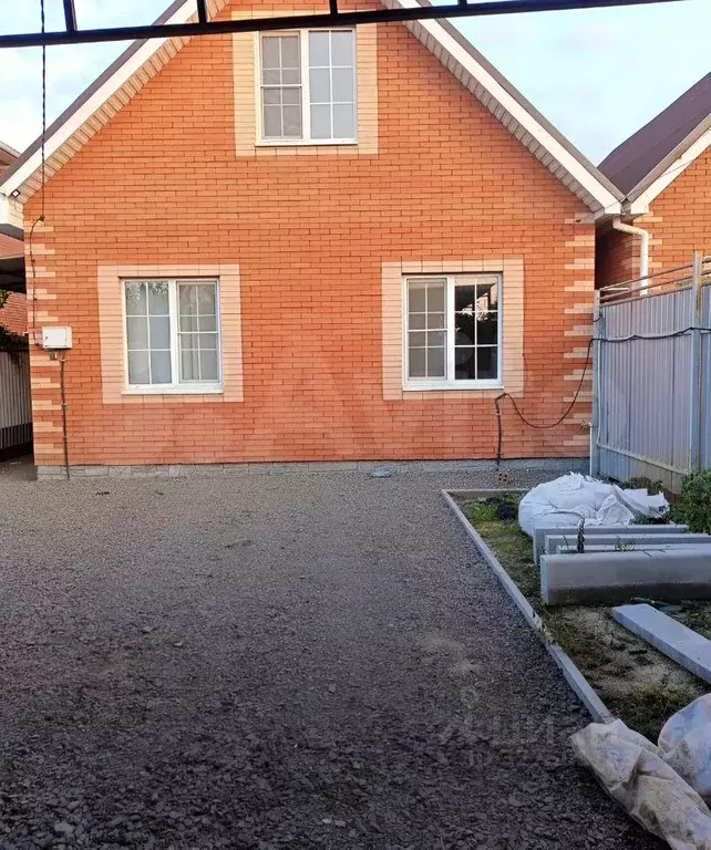 Дом в Ростовская область, Батайск Молдавская ул. (120 м) - Фото 1