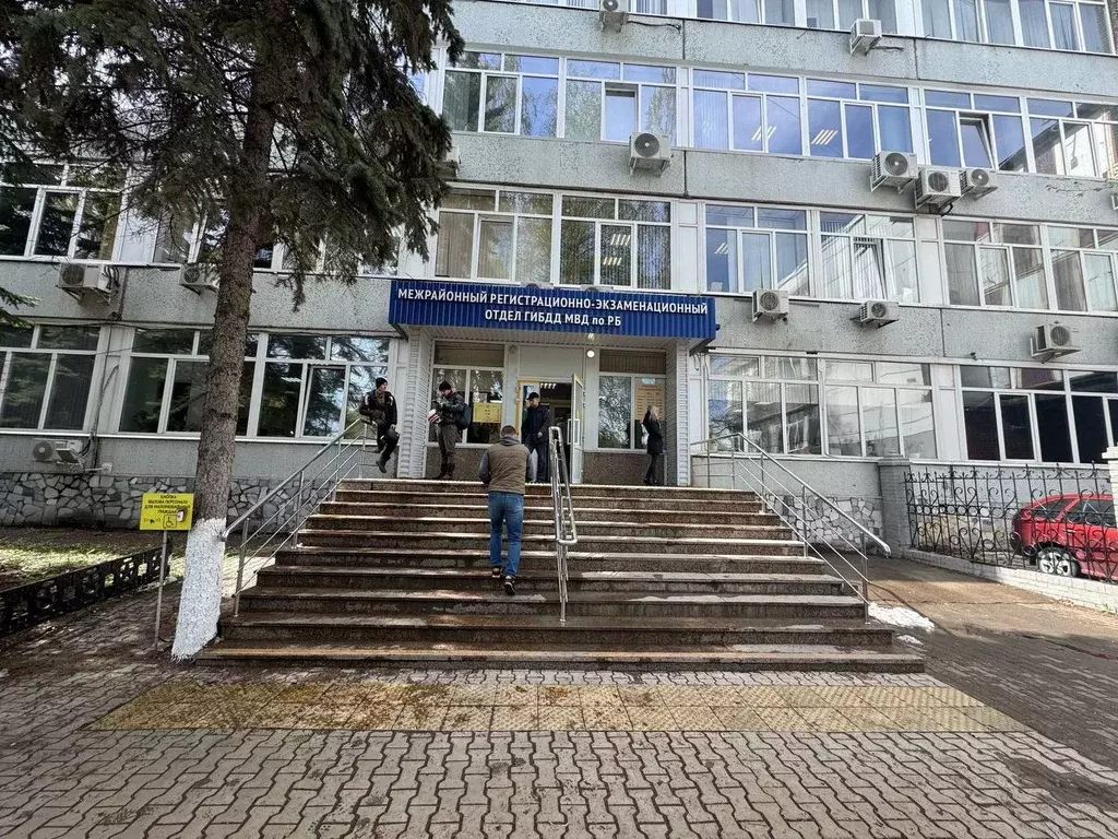 Помещение свободного назначения в Башкортостан, Уфа просп. Октября, ... - Фото 1