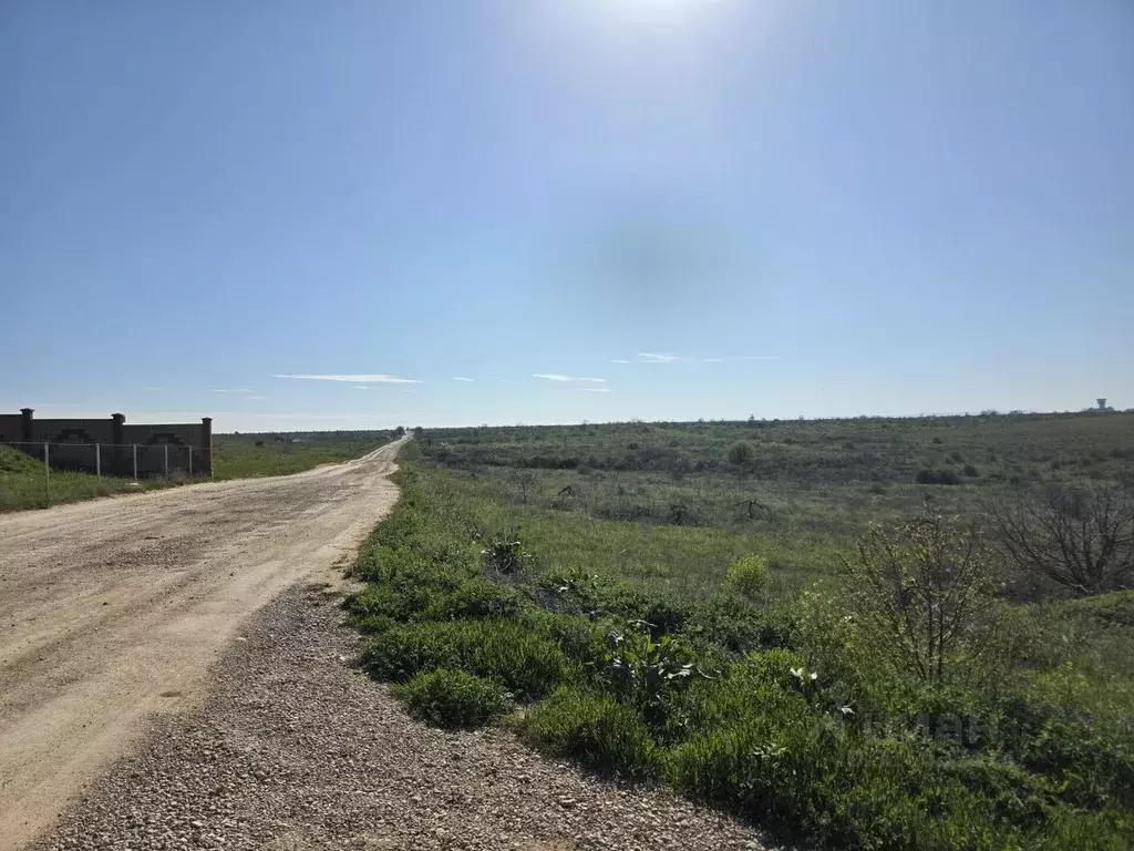 Участок в Севастополь Имени Софьи Перовской ЗАО,  (1.0 га.) - Фото 1