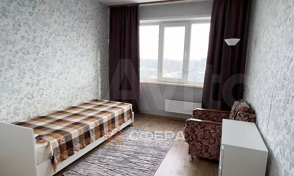 Комната 12 м в 3-к., 4/9 эт. - Фото 0
