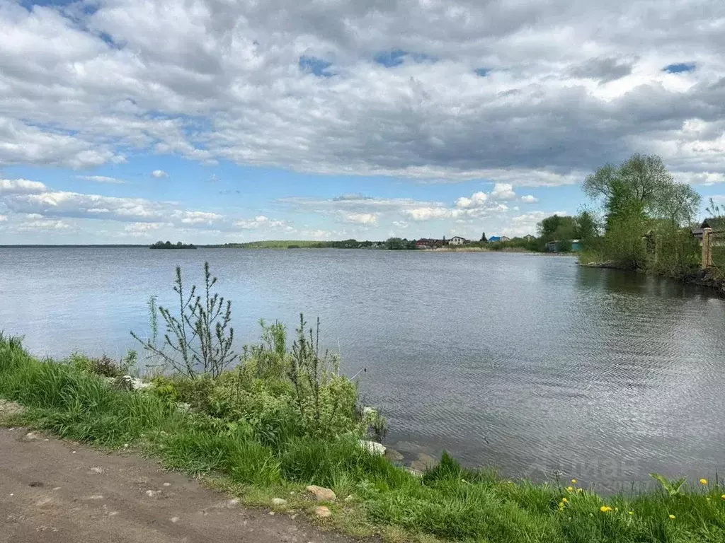 Участок в Челябинская область, Касли ул. Энгельса (7.0 сот.) - Фото 0