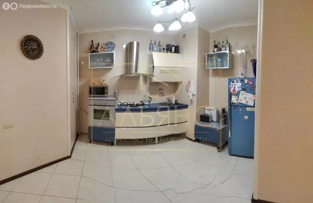 3-комнатная квартира: Владикавказ, улица Генерала Плиева, 25 (119 м) - Фото 2