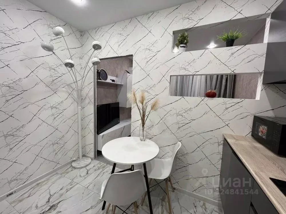 Студия Иркутская область, Ангарск 34-й мкр, 56 (25.0 м) - Фото 1