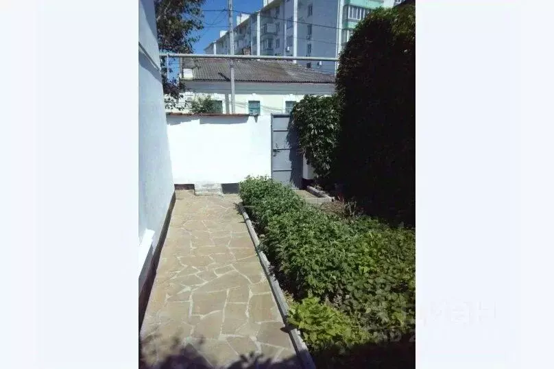 Дом в Крым, Феодосия ул. Советская, 63 (50 м) - Фото 1